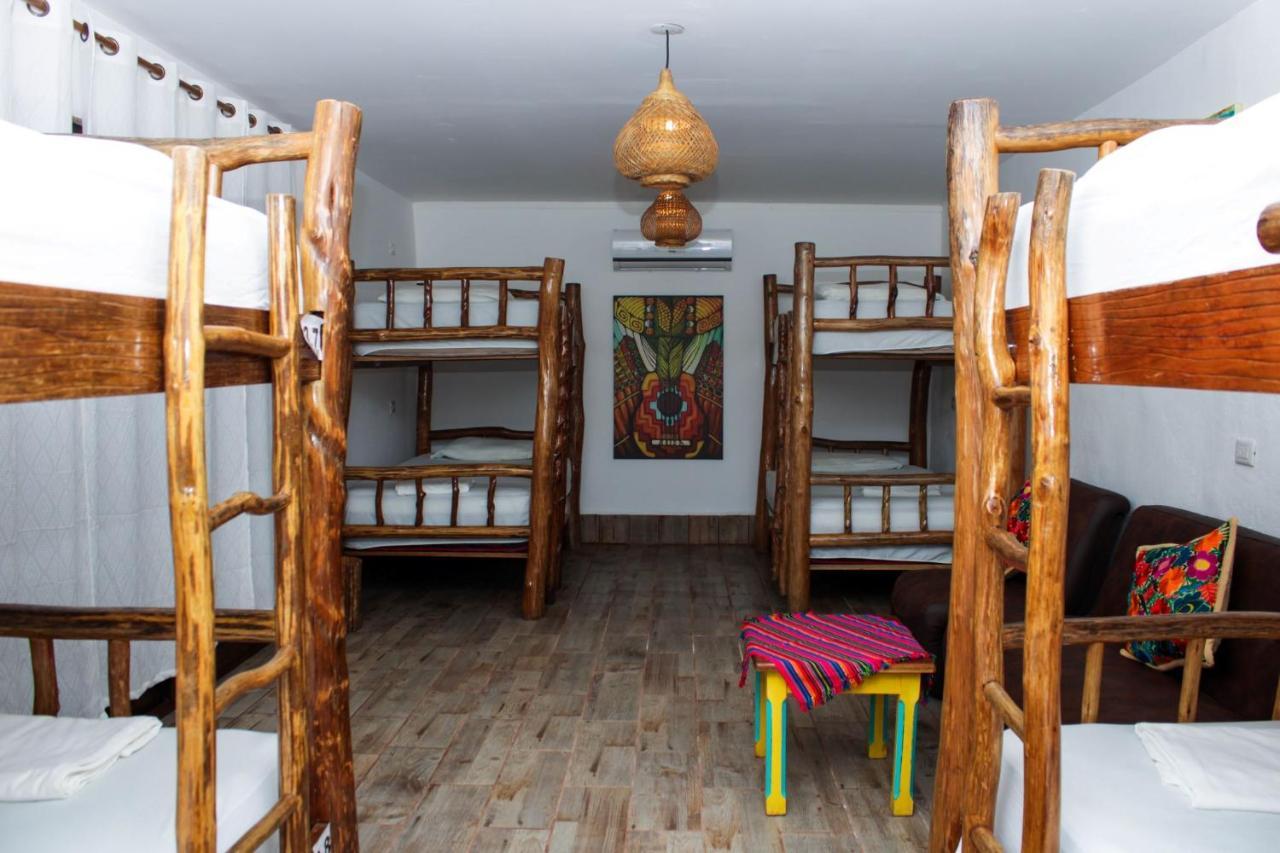 Los Amigos Hostel Flores Oda fotoğraf