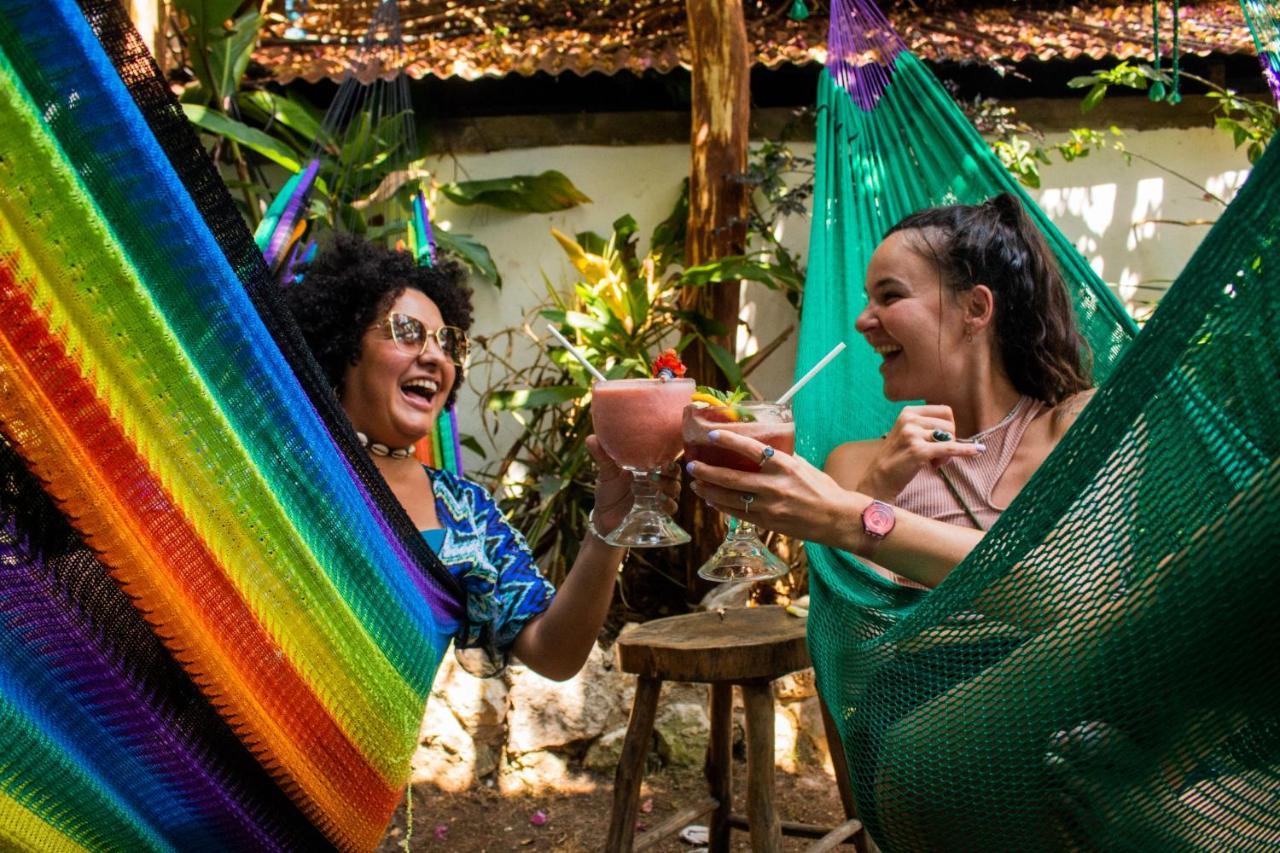 Los Amigos Hostel Flores Dış mekan fotoğraf