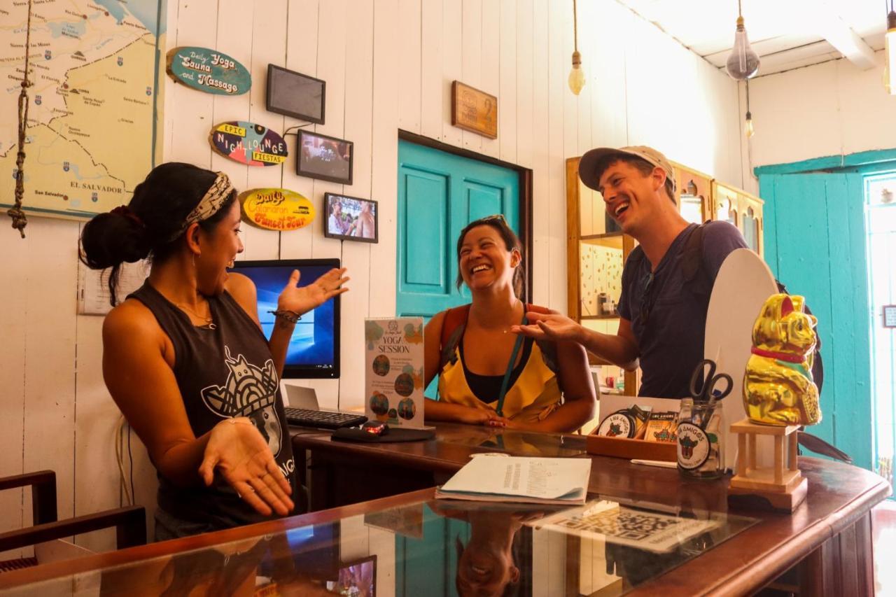 Los Amigos Hostel Flores Dış mekan fotoğraf