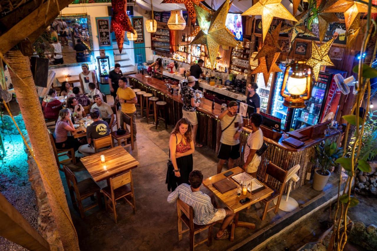 Los Amigos Hostel Flores Dış mekan fotoğraf
