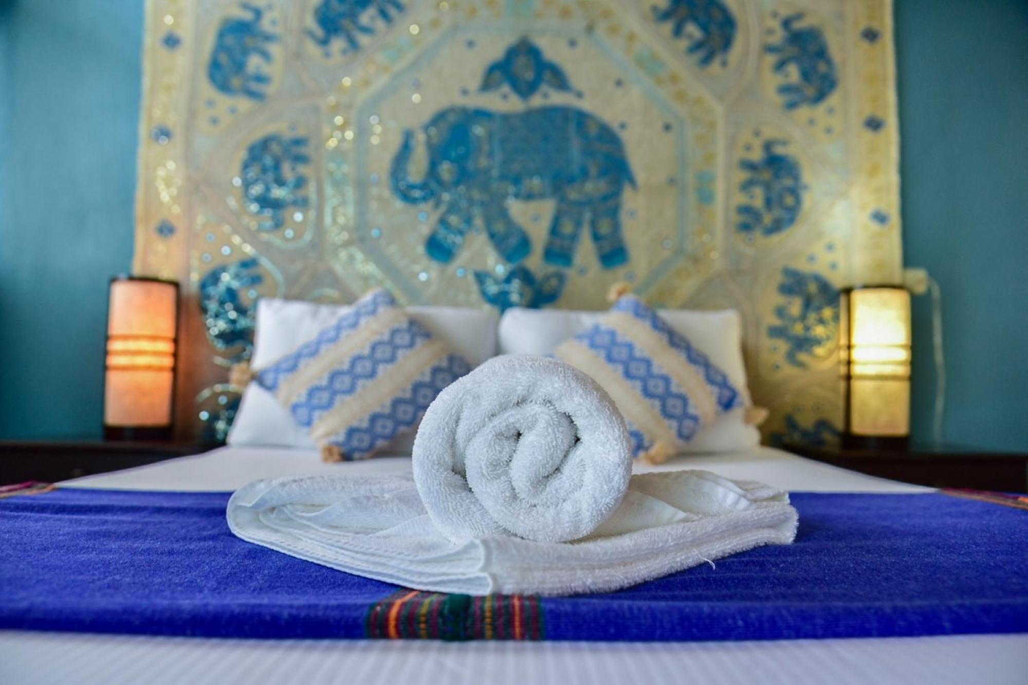 Los Amigos Hostel Flores Dış mekan fotoğraf
