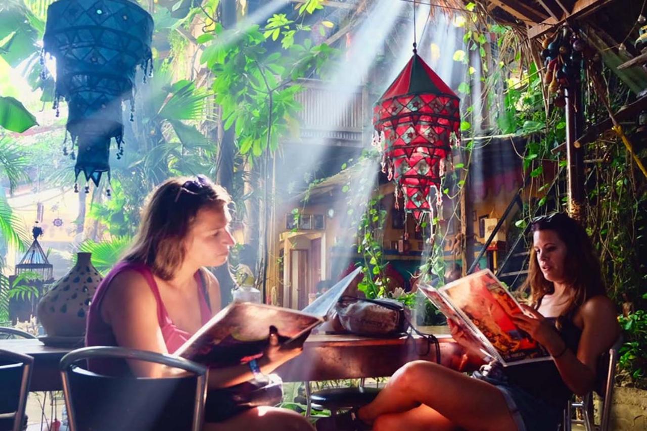 Los Amigos Hostel Flores Dış mekan fotoğraf